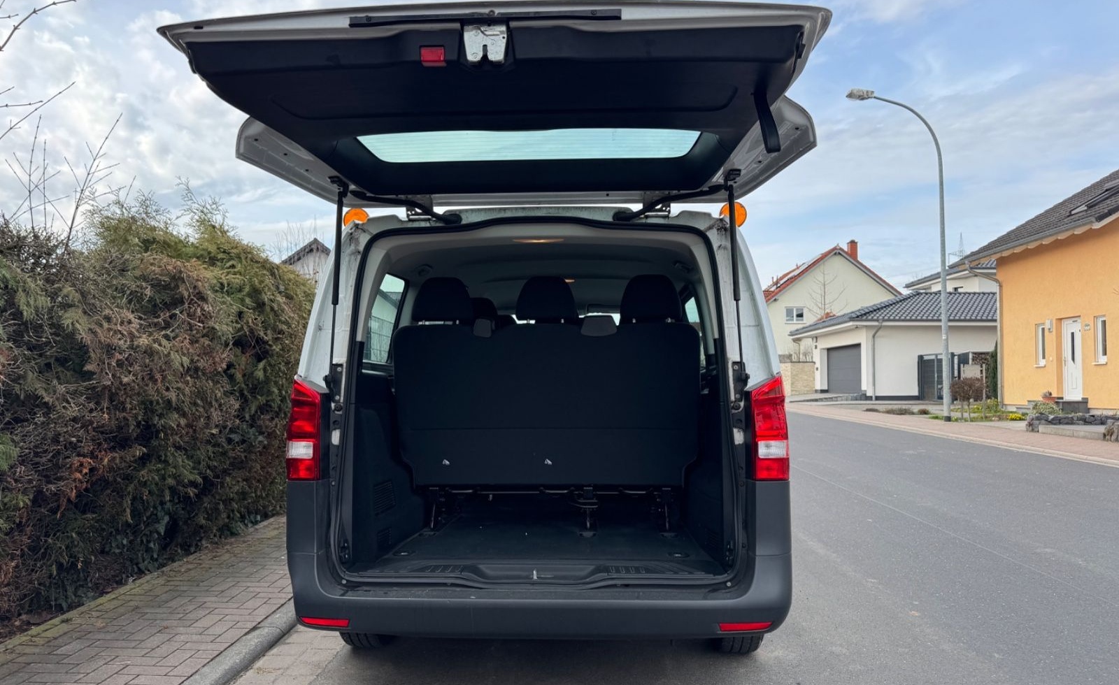 Mercedes-Benz Vito Tourer 109 CDI Pro FWD lang 9Sitzer+1Hand! foto 9