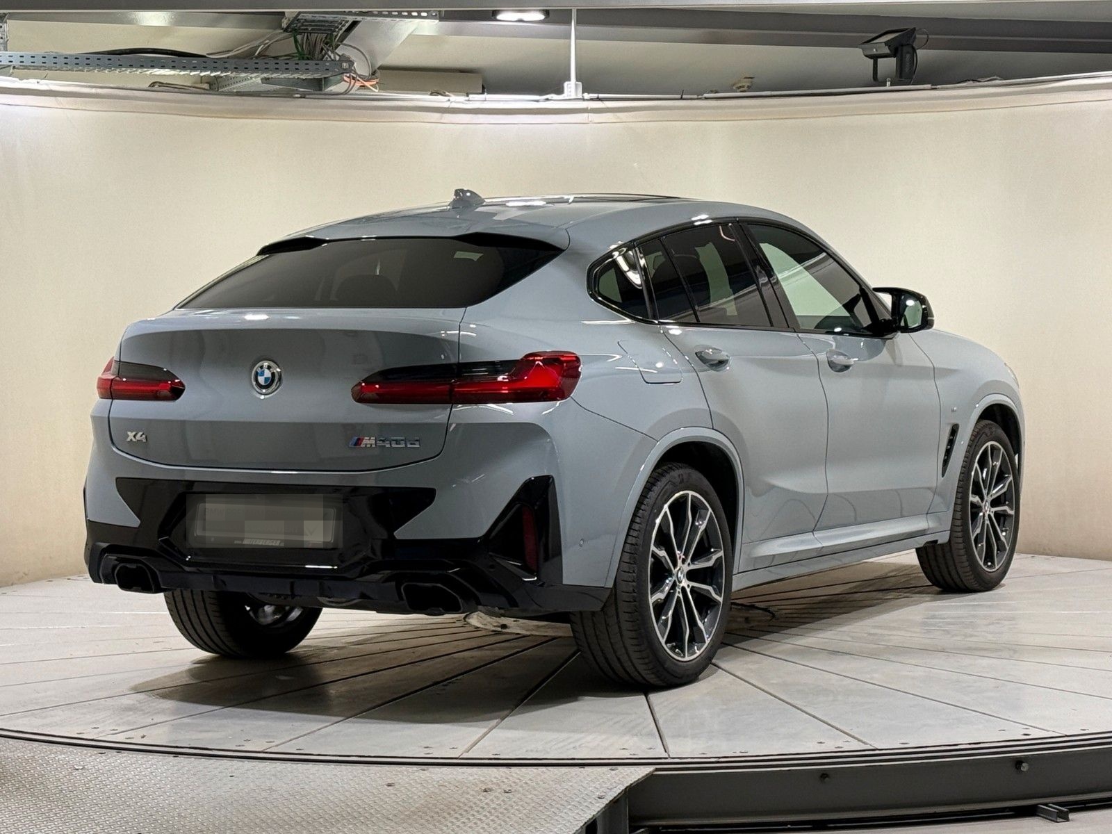 BMW X4 M40d Standhzg AHK ACC RFK Pano HUD HiFi foto 3