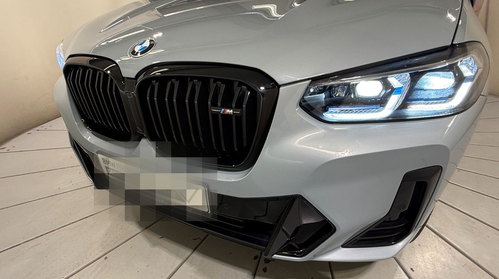 BMW X4 M40d Standhzg AHK ACC RFK Pano HUD HiFi foto 6