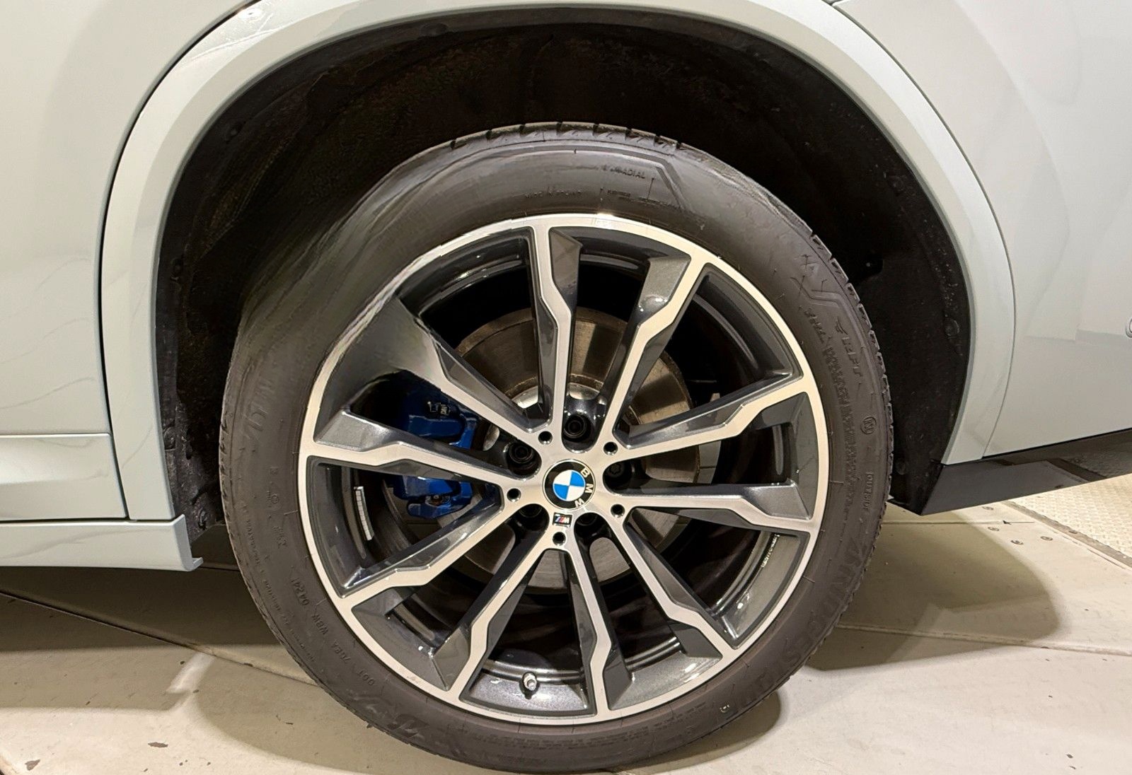 BMW X4 M40d Standhzg AHK ACC RFK Pano HUD HiFi foto 8