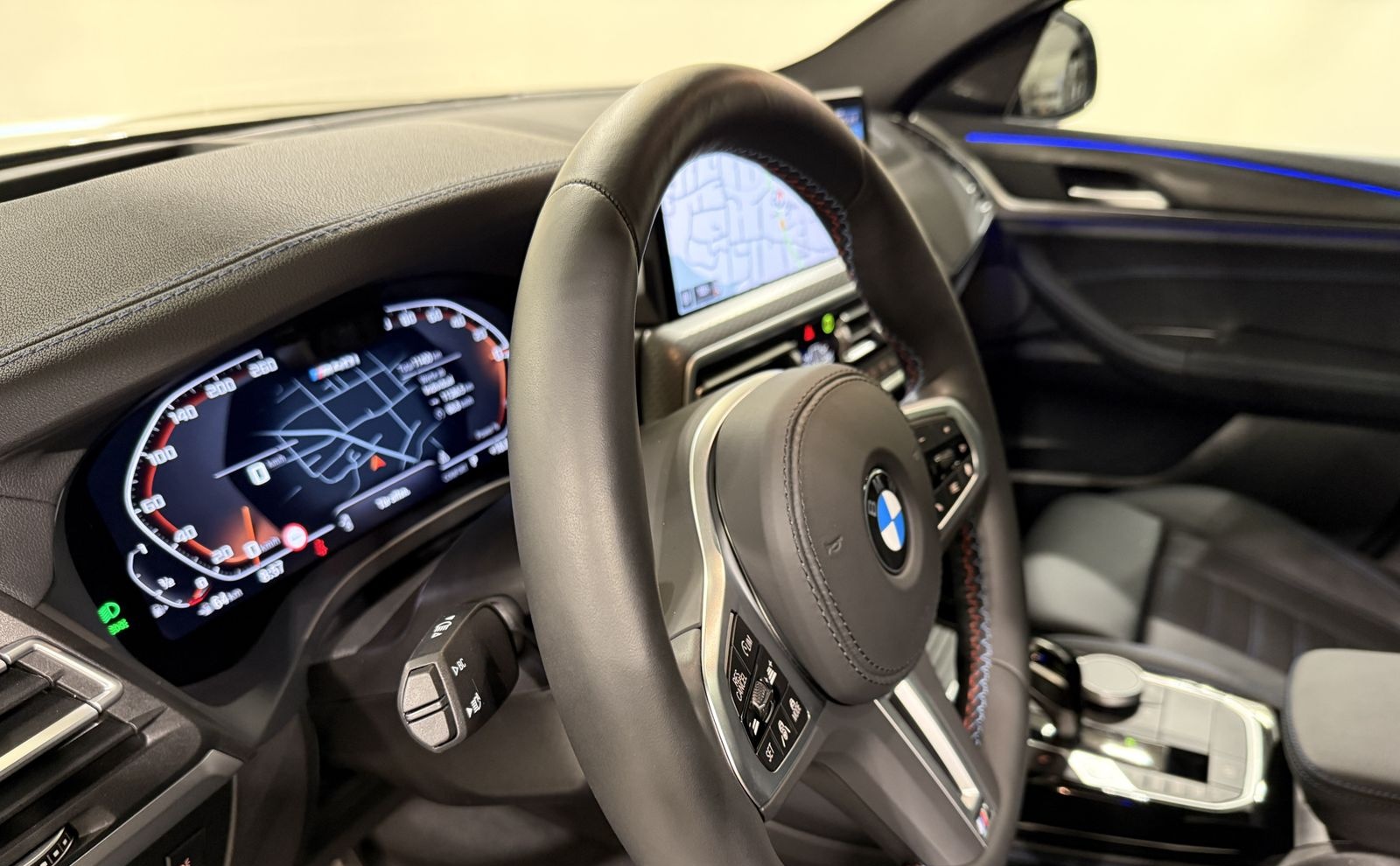 BMW X4 M40i AHK ACC RFK Pano HUD HK Laser eSitze 21" foto 14