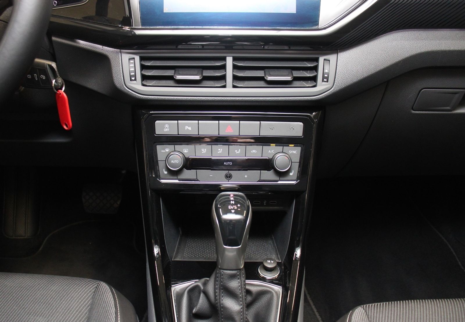 Volkswagen T-Cross 1.0 TSI OPF DSG Style Virtual Navi LED S foto 7