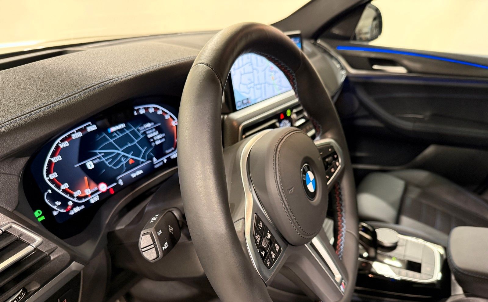BMW X4 M40i AHK ACC RFK Pano HUD HK Laser eSitze 21" foto 14