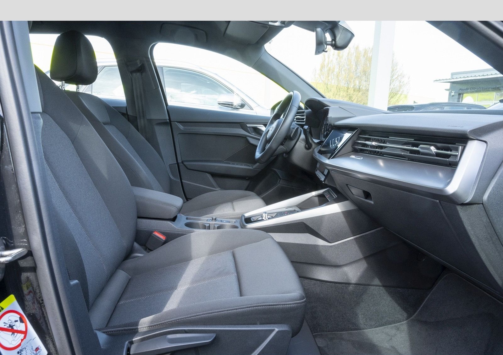 Audi A3 Sportback 30 TFSI S-tronic Einparkhilfe/Sitzh foto 7