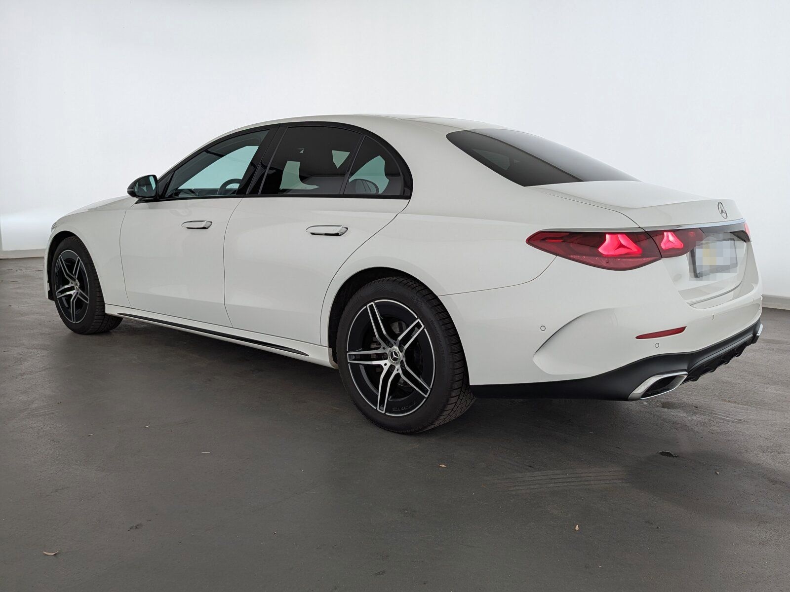 Mercedes-Benz E 220 d AMG Line Advanced LED+NAVI+RFK+SHZ+ACC+ foto 9