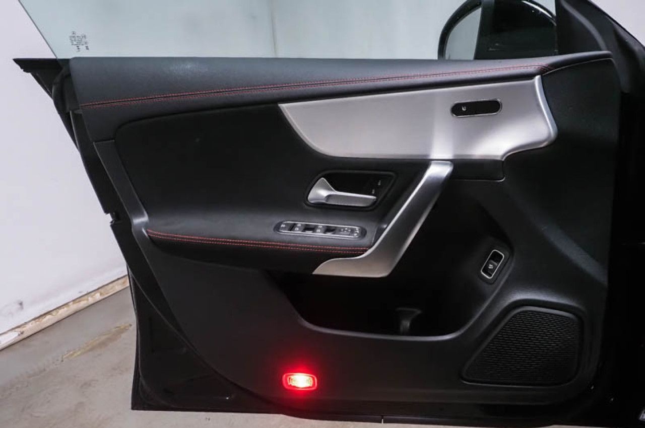 Mercedes-Benz CLA 220 d SB+AMG+NIGHT+360°+MULTIBEAM+EASYPACK+ foto 10