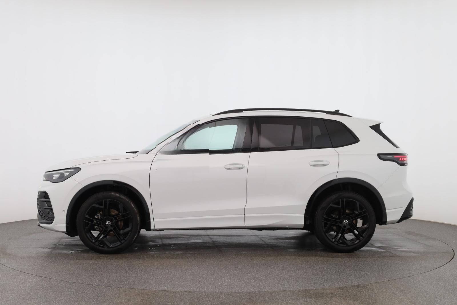 Volkswagen Tiguan R-Line eTSI DSG foto 2