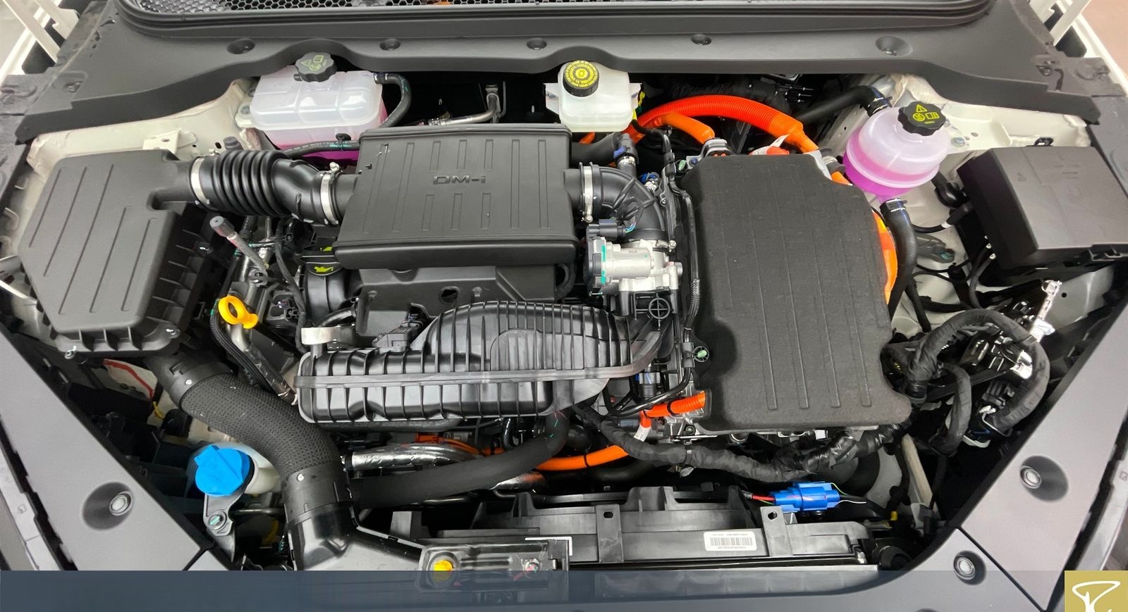 BYD Seal Seal 6 DM-i Tou Comfort SkyLou,Navi,eSD,Pan foto 7