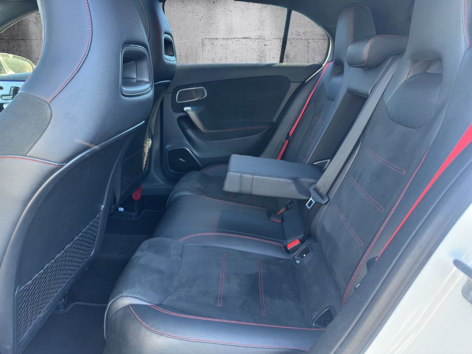 Mercedes-Benz A 45 S AMG 4Matic Aerodynamik-Paket! foto 11