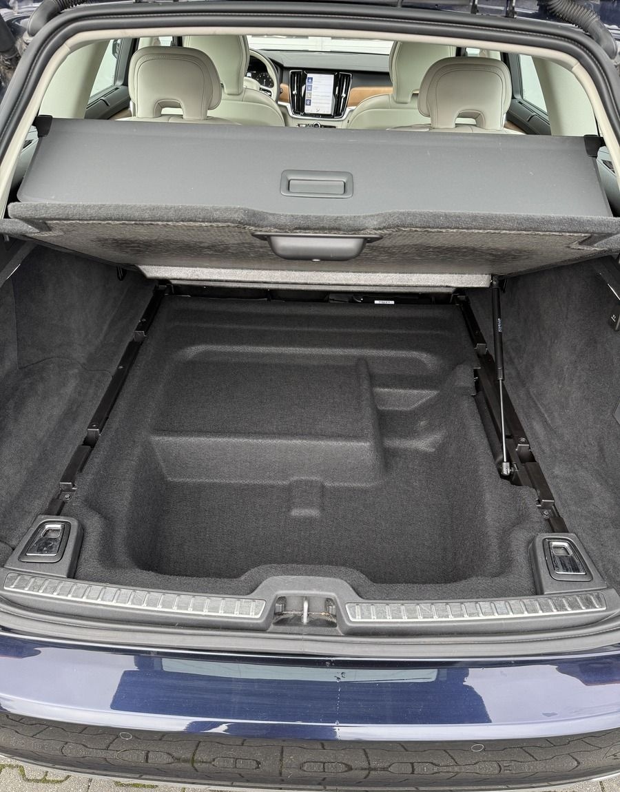 Volvo V90 Pano/ Automatik/ Tempom foto 23