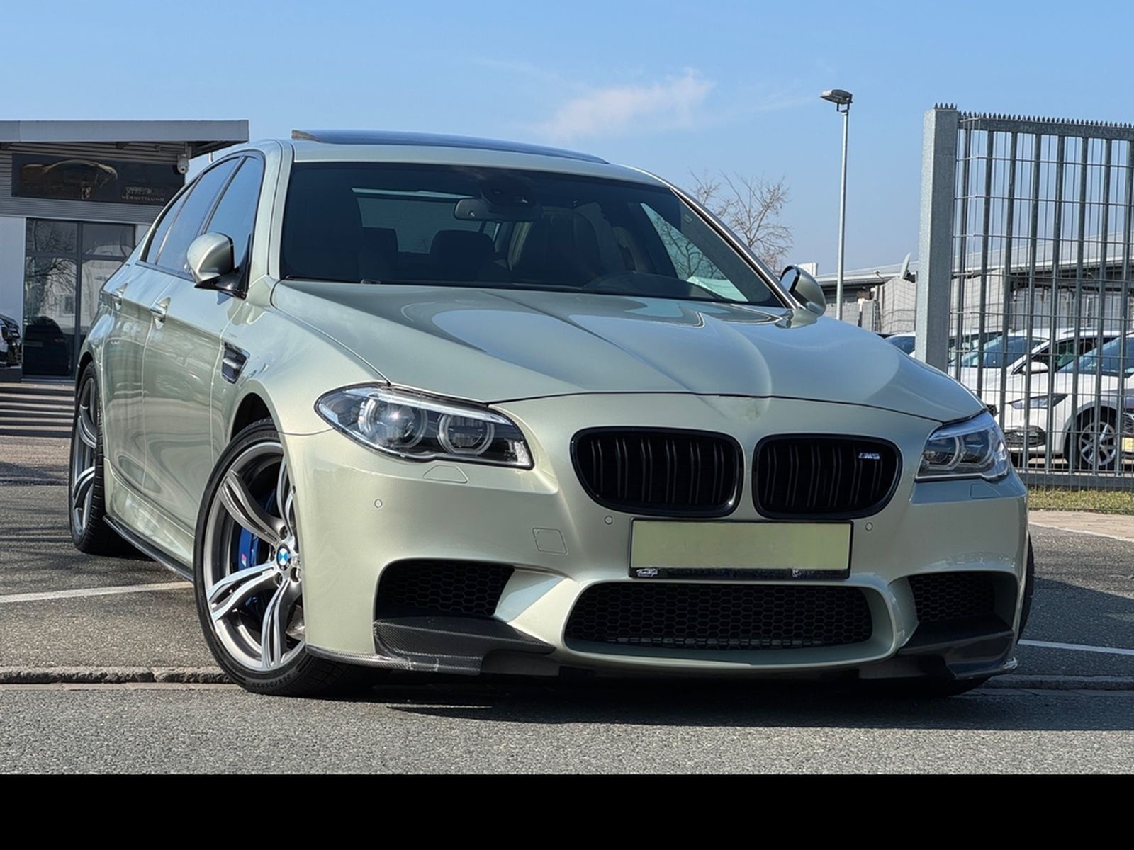 BMW M5 Individual*HEAD-UP*SOFT-CLOSE*GSD*NAVI*CARBON foto 2