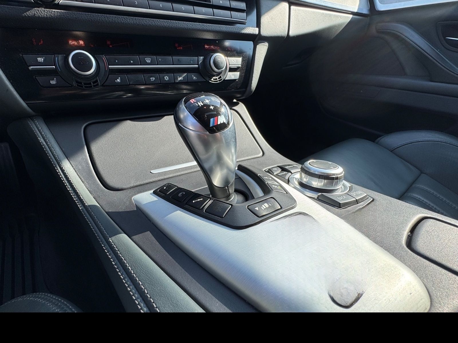 BMW M5 Individual*HEAD-UP*SOFT-CLOSE*GSD*NAVI*CARBON foto 14