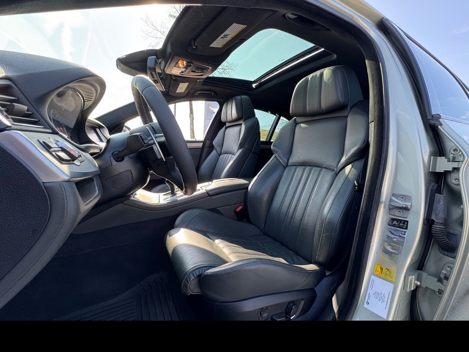 BMW M5 Individual*HEAD-UP*SOFT-CLOSE*GSD*NAVI*CARBON foto 16