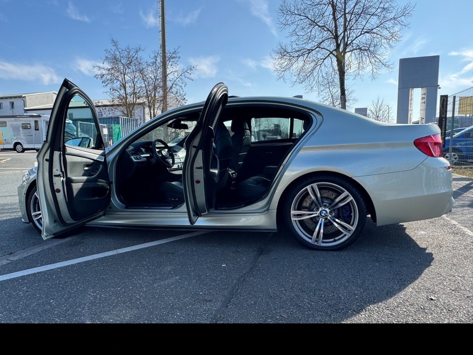 BMW M5 Individual*HEAD-UP*SOFT-CLOSE*GSD*NAVI*CARBON foto 44