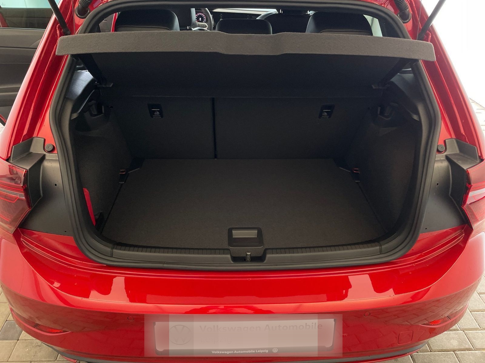 Volkswagen Polo GTI 2.0 l TSI 152 kW DSG*KESSY*LEDER*NAVI foto 12