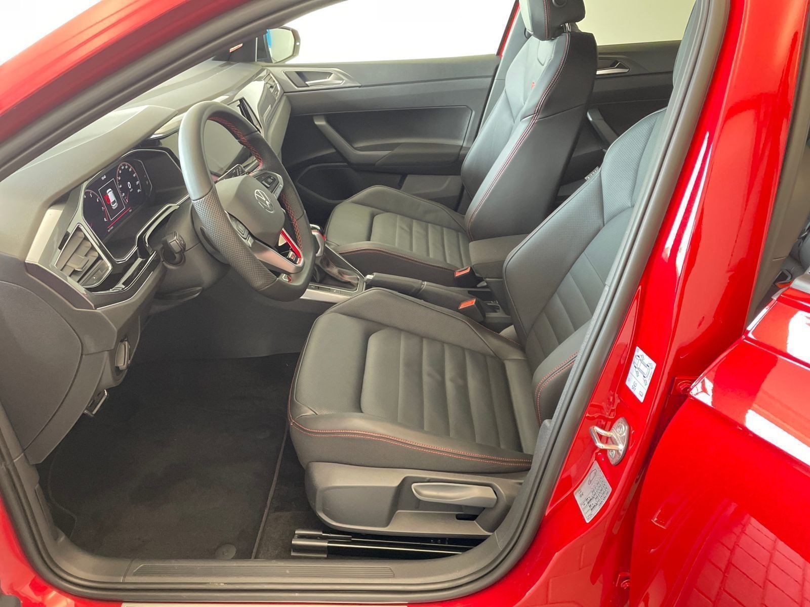 Volkswagen Polo GTI 2.0 l TSI 152 kW DSG*KESSY*LEDER*NAVI foto 10