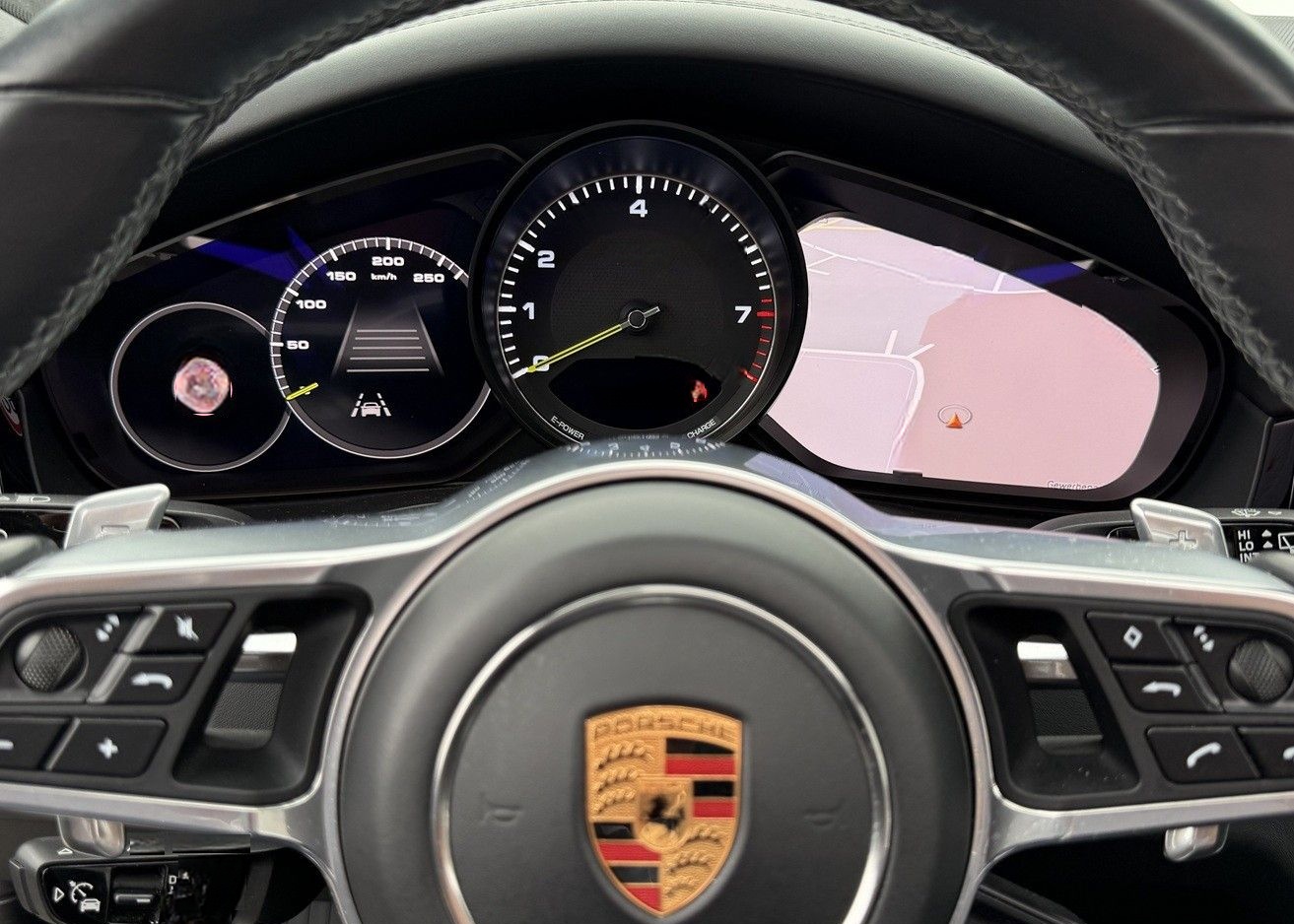 Porsche Cayenne E-Hybrid Inno/Pano/Luft/AHK/Massage/22 foto 24