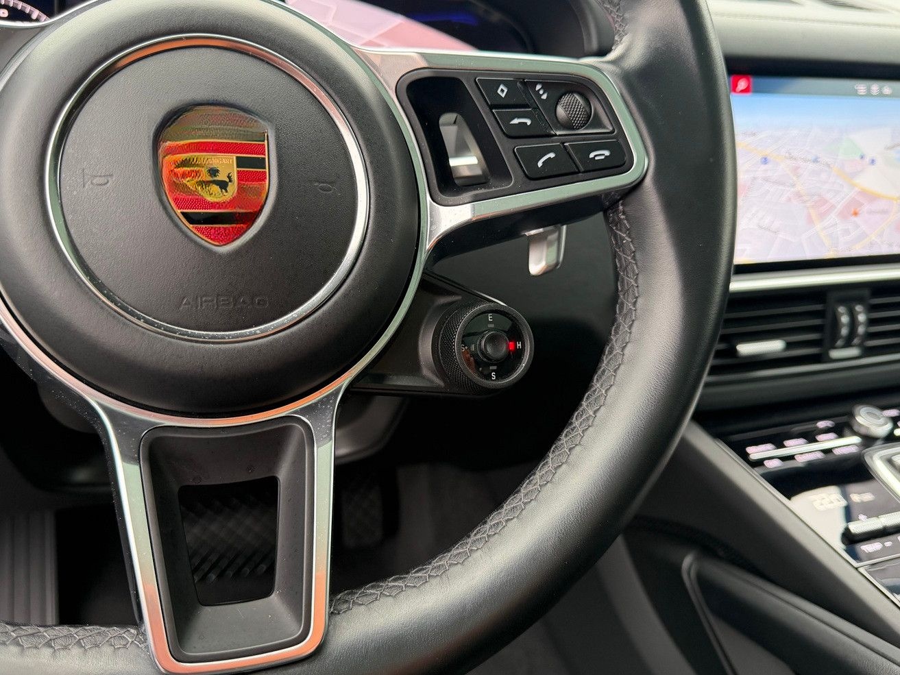 Porsche Cayenne E-Hybrid Inno/Pano/Luft/AHK/Massage/22 foto 25