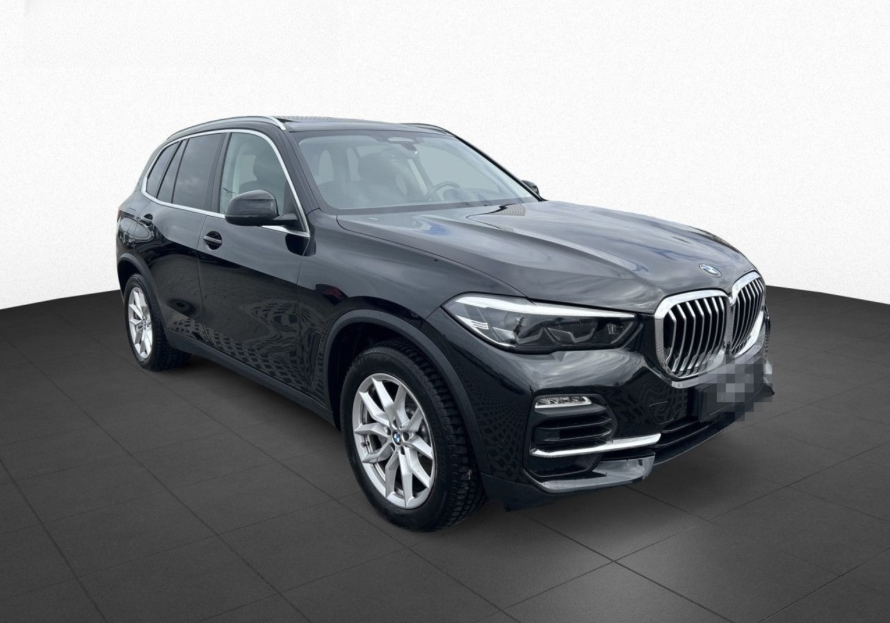 BMW X5 xDrive30d PANO,AdpLED,STHZ,H/K,DAPro,PA Navi foto 4