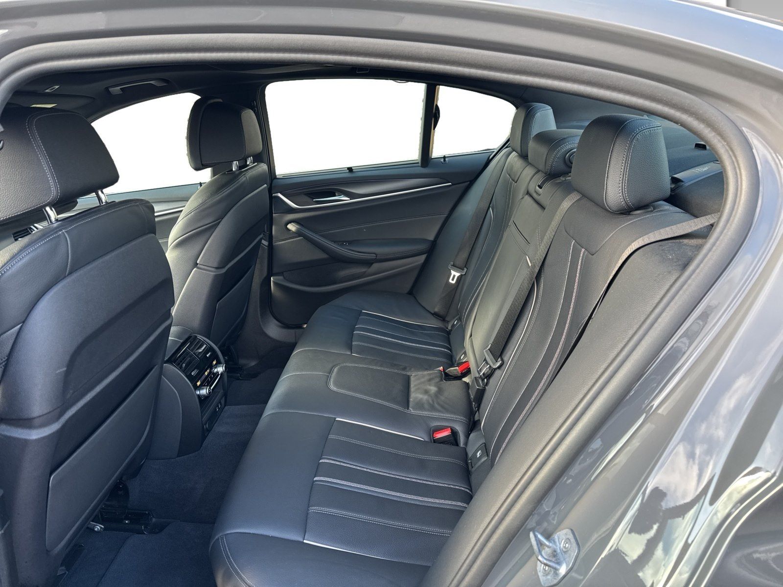 BMW 530d Limousine Head-Up HiFi foto 11