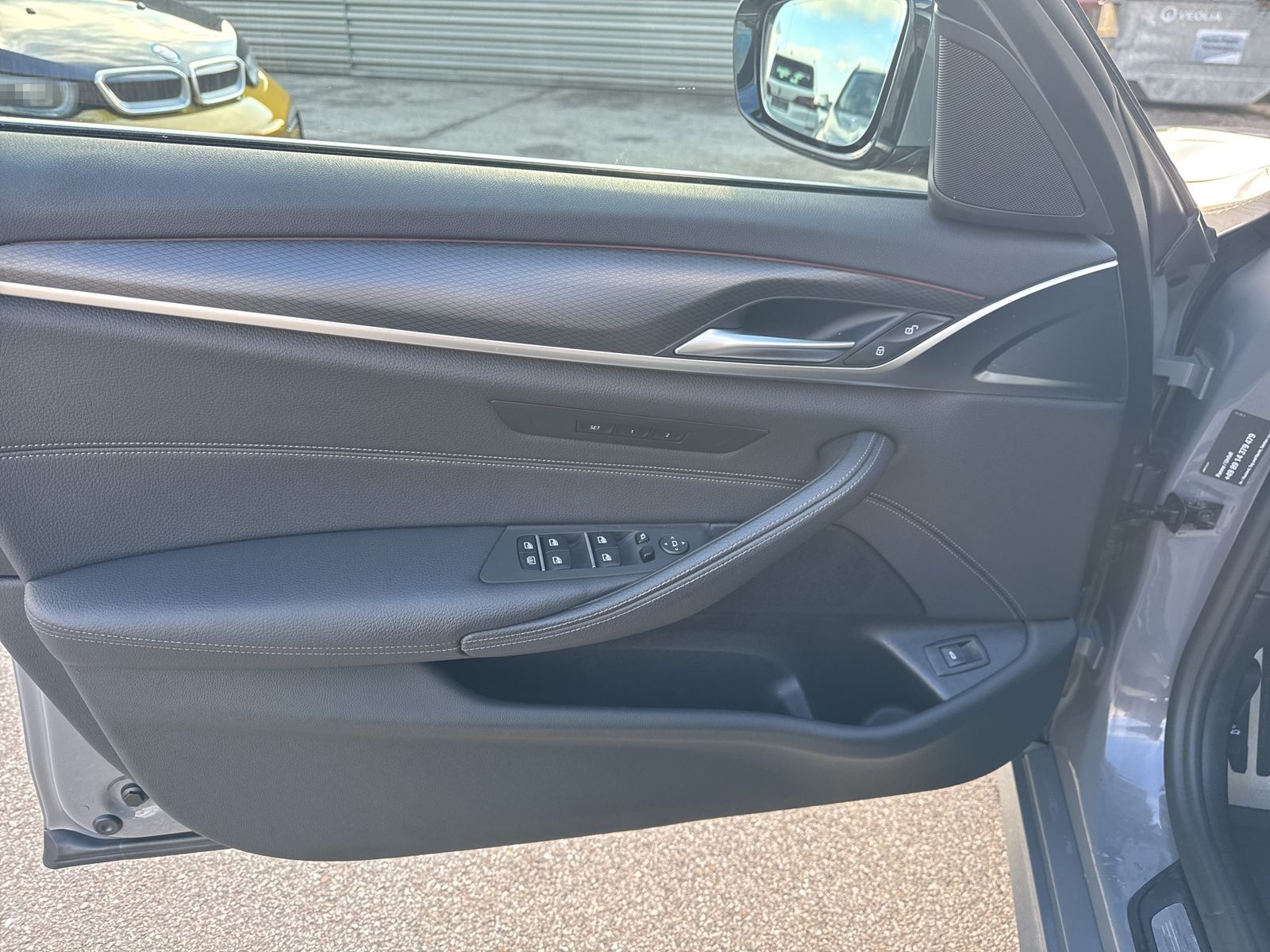 BMW 530d Limousine Head-Up HiFi foto 18