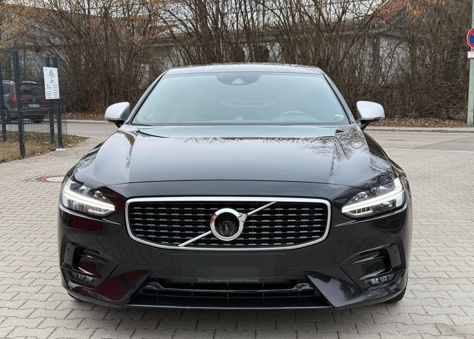 Volvo S90 Lim. R Design AWD LED NAVI HUD B&W LEDER foto 2