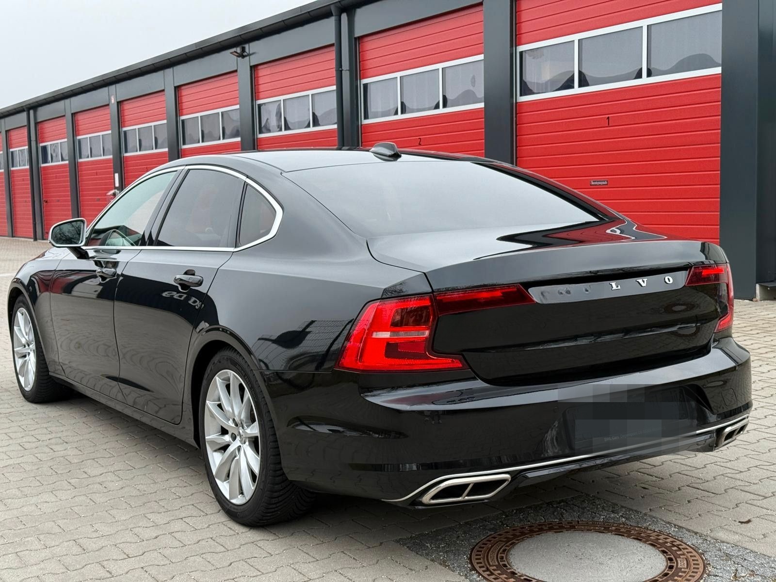 Volvo S90 Lim. R Design AWD LED NAVI HUD B&W LEDER foto 7