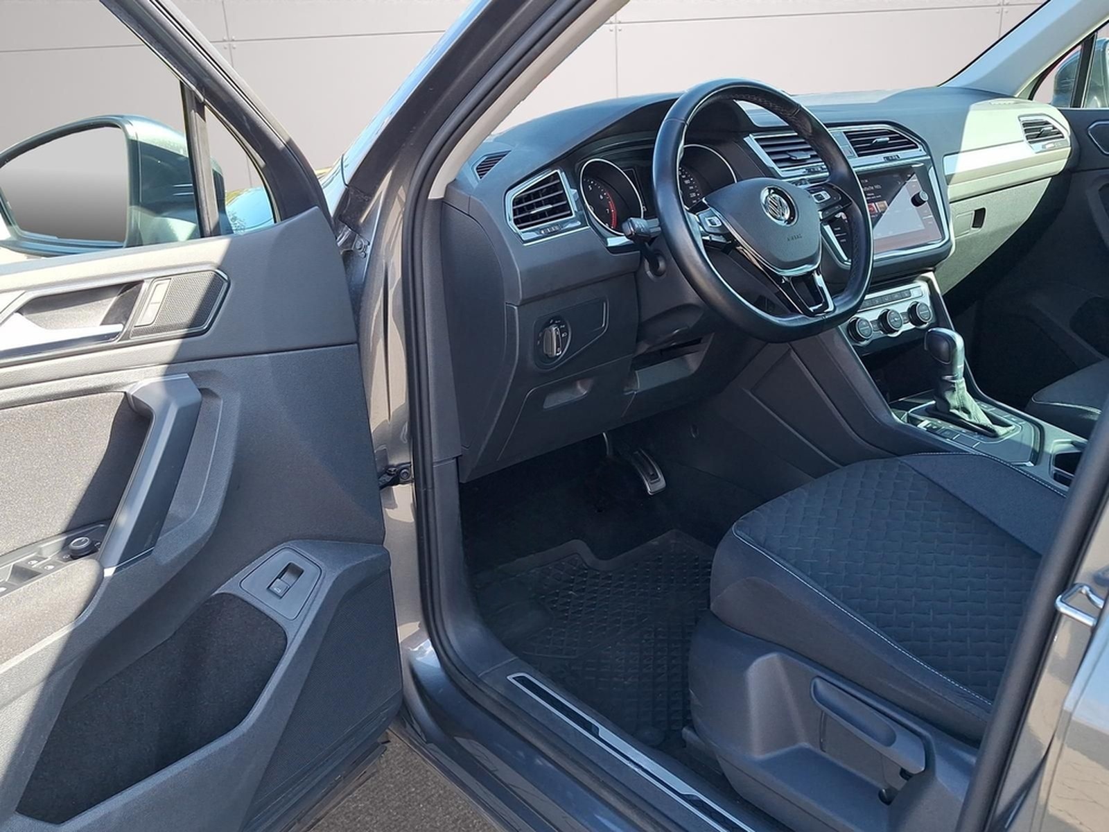 Volkswagen Tiguan 1.4 TSI DSG JOIN *NAVI*MATRIX*el.H-KLAPPE foto 6