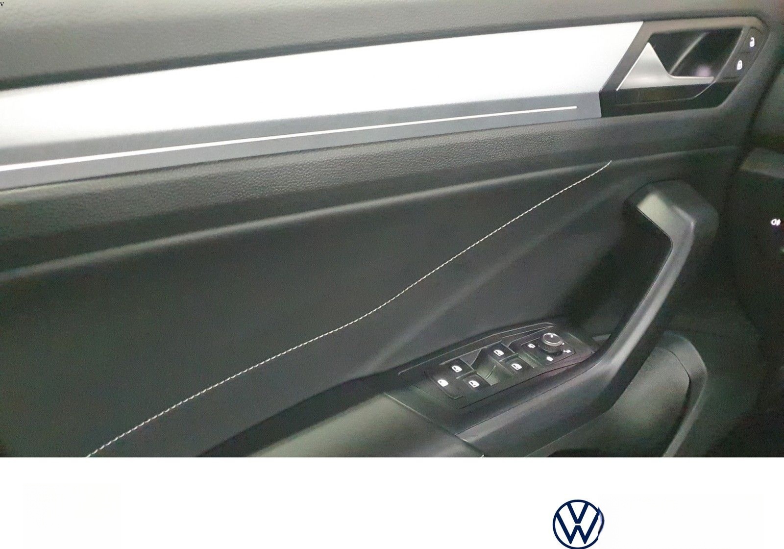 Volkswagen T-Roc Life GOAL 1.5 TSI DSG LED+RearView+STANDHZ foto 14