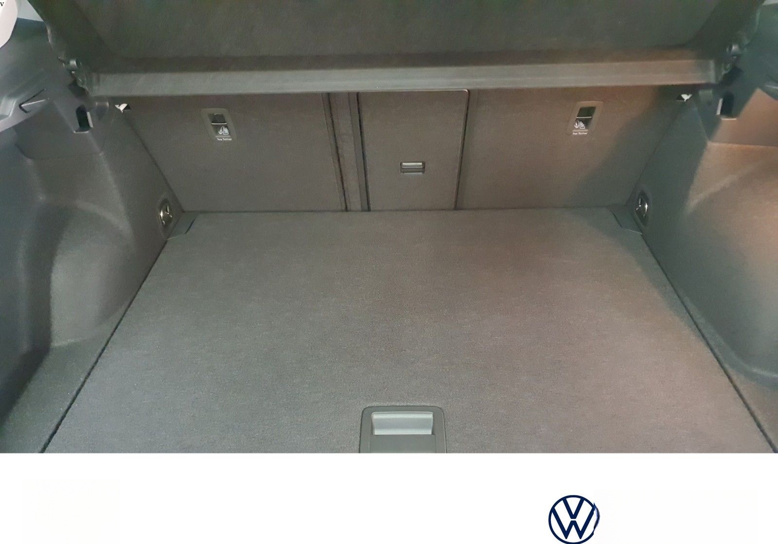Volkswagen T-Roc Life GOAL 1.5 TSI DSG LED+RearView+STANDHZ foto 17