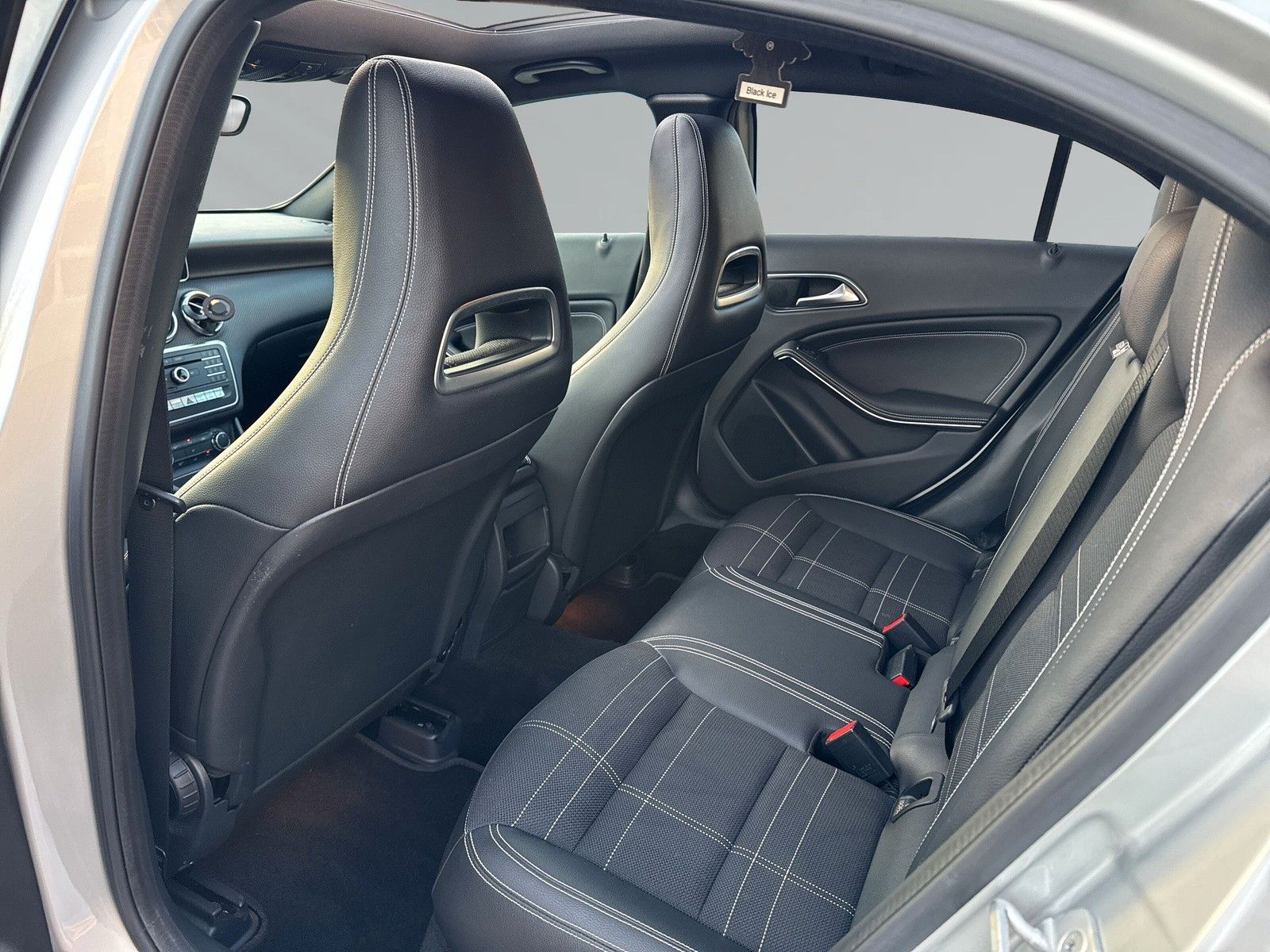 Mercedes-Benz A 200 BlueEfficiency|Panorama|Kamera|Night-Paket foto 22