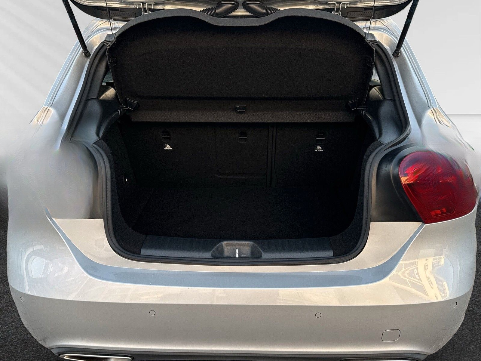 Mercedes-Benz A 200 BlueEfficiency|Panorama|Kamera|Night-Paket foto 24