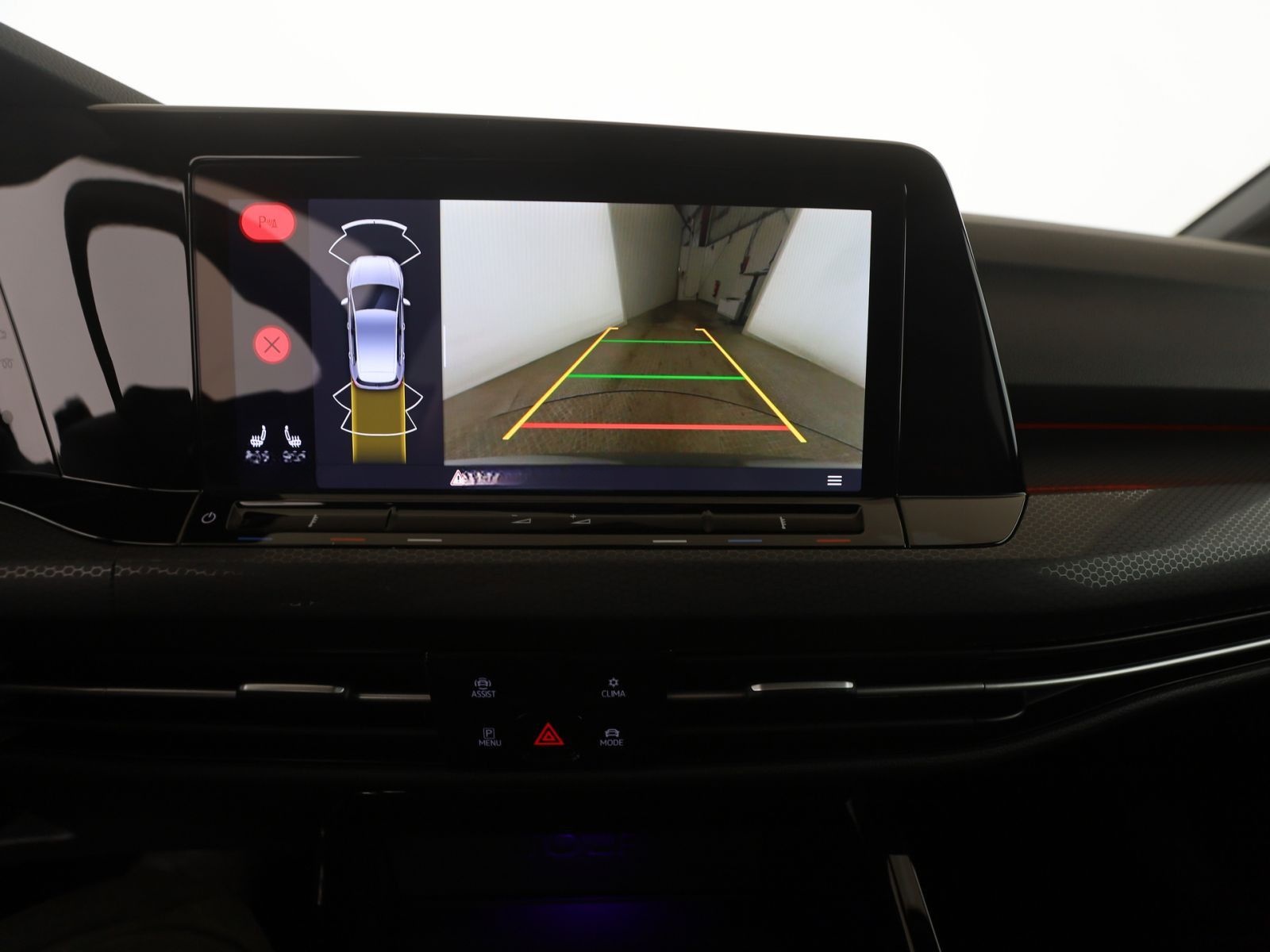 Volkswagen Golf VIII 2.0 TSI GTI Pano+Matrix+RFK+Navi+Apple foto 18
