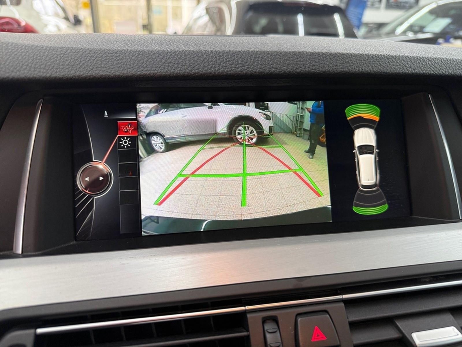 BMW 535 iA xDrive Touring*Pano*HuD*Spur*Leder*Kamera foto 10