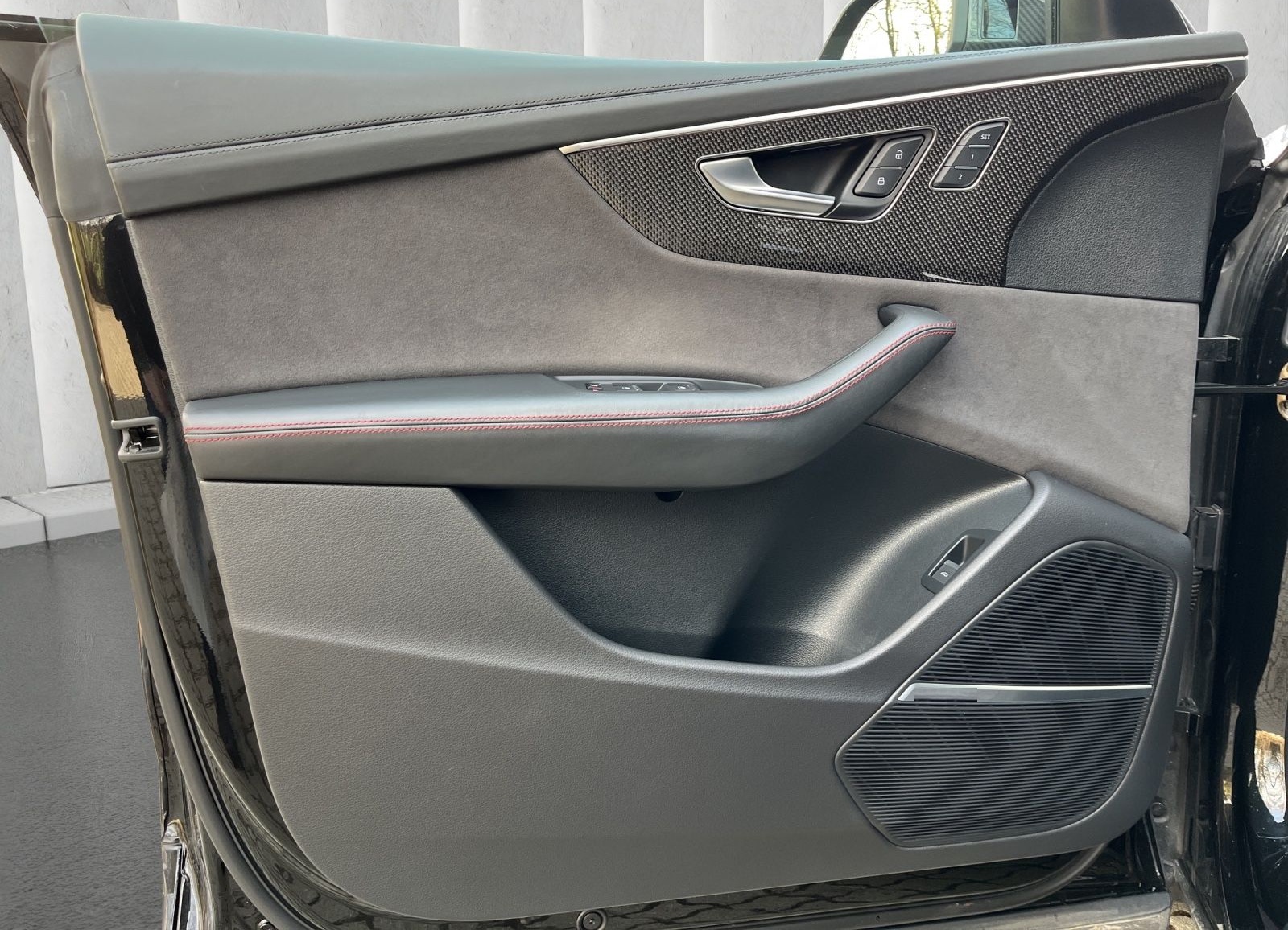 Audi SQ8 4.0 TFSI q B&O/Massage/AHK/Luftfeder foto 15