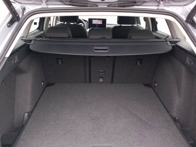 Volkswagen Golf VIII Variant Life 1.5 eTSI 85kW 7-Gang DSG foto 18