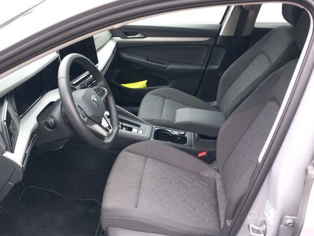 Volkswagen Golf VIII Variant Life 1.5 eTSI 85kW 7-Gang DSG foto 9