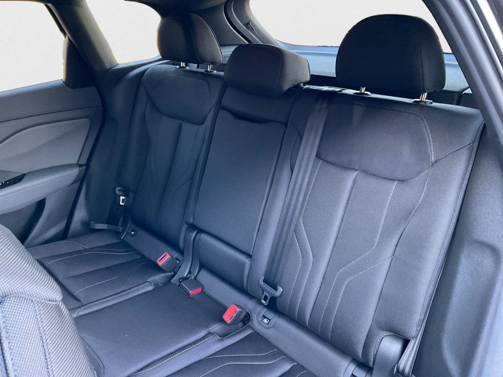 Audi Q3 SUV e-hybrid 2x S line AHK MATRIX HUD SONOS foto 14