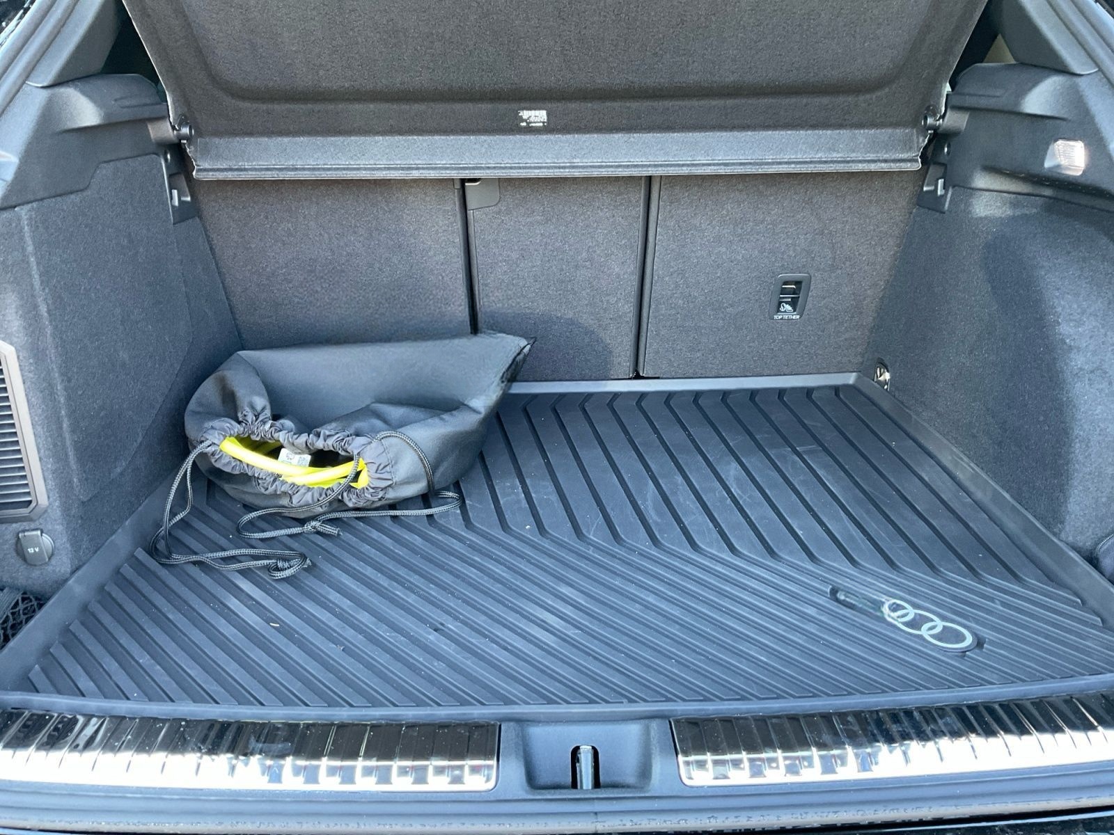 Audi Q3 SUV e-hybrid 2x S line AHK MATRIX HUD SONOS foto 17