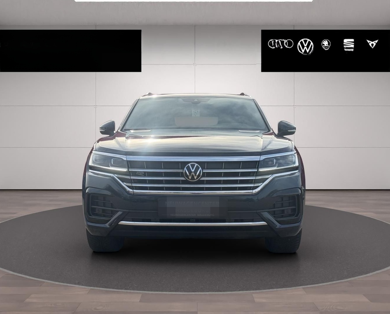 Volkswagen Touareg 3.0 V6 TDI DSG R-LINE 4x4*ST.HZG*PANO*36 foto 2
