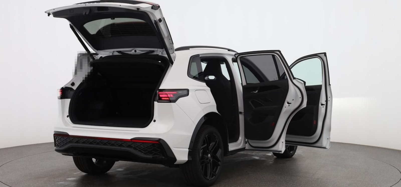 Volkswagen Tiguan R-Line eTSI DSG foto 13