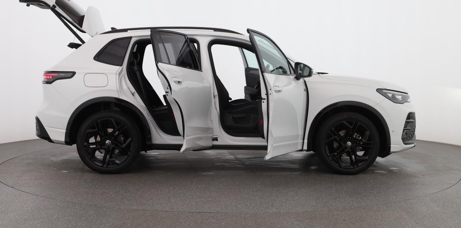 Volkswagen Tiguan R-Line eTSI DSG foto 14