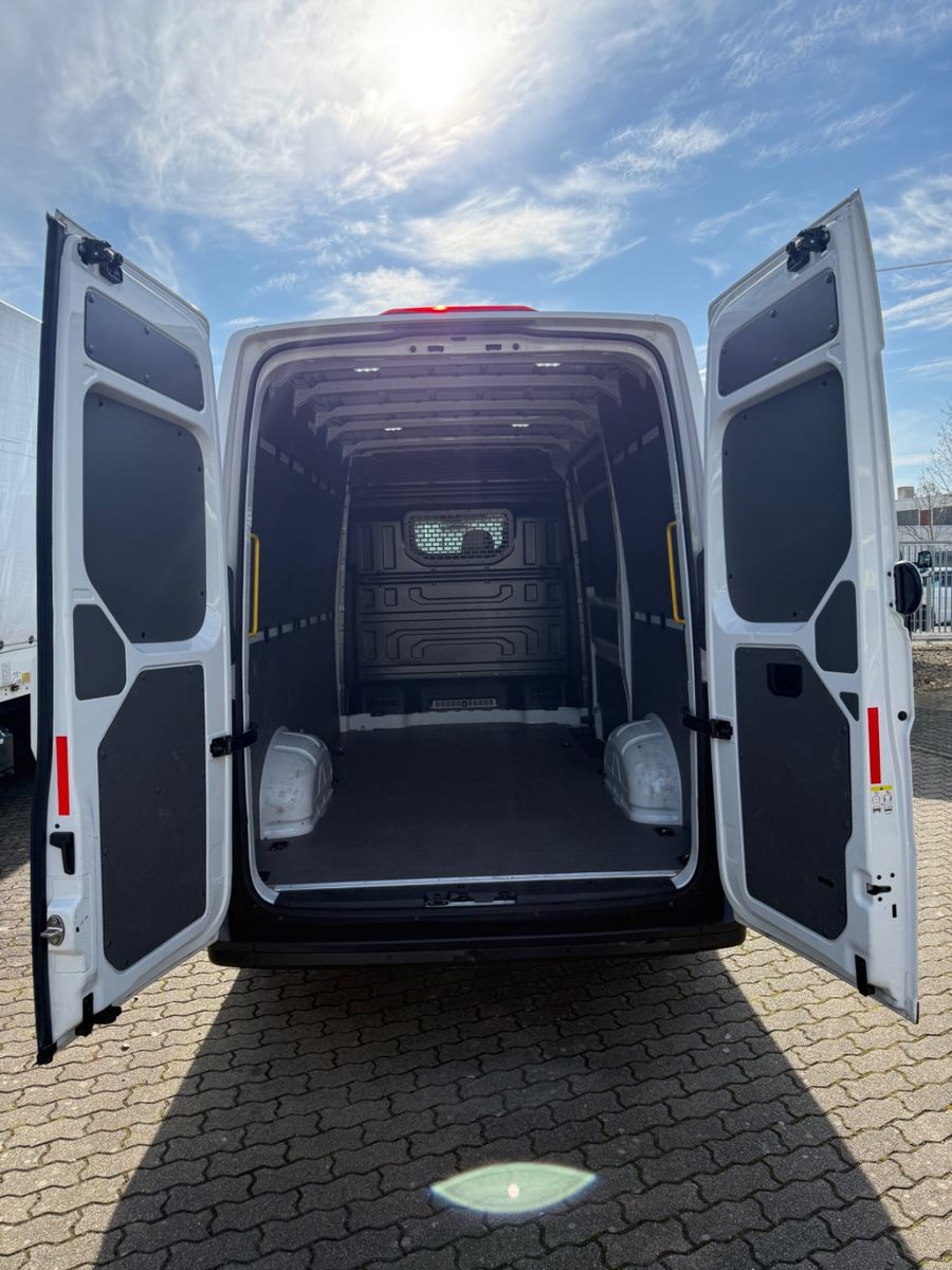 Volkswagen Crafter 35 2.0 TDI Kasten Mittllang Klima LED foto 10
