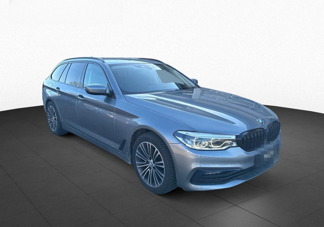 BMW 530d xDr T Sport  AdLED,Kam,HUD,LivePro,18",Hifi foto 4