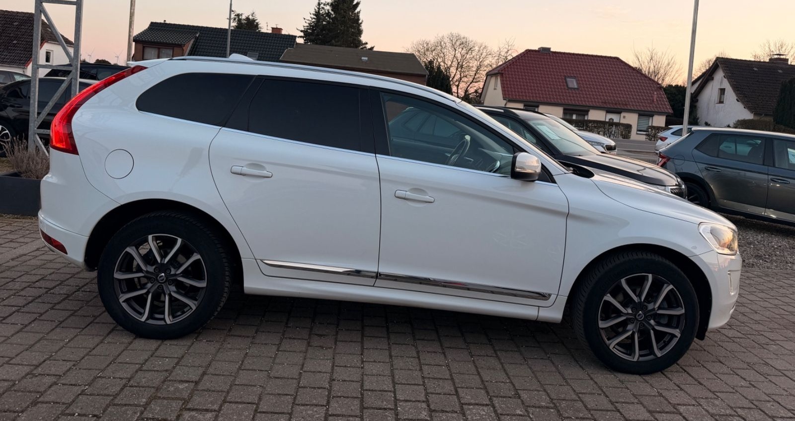 Volvo XC 60 XC60 Summum*BI-XENON*LEDER*NAVI*AHK*KAMERA foto 7