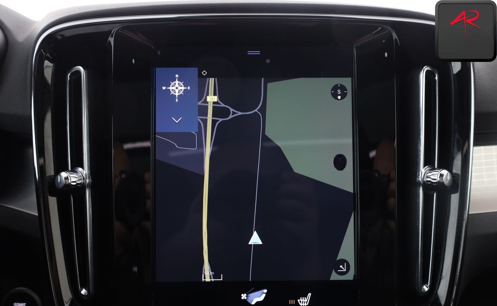 Volvo XC 40 2.0 T4 AWD PANORAMA,SPURHALTE,CARPLAY,LED foto 16