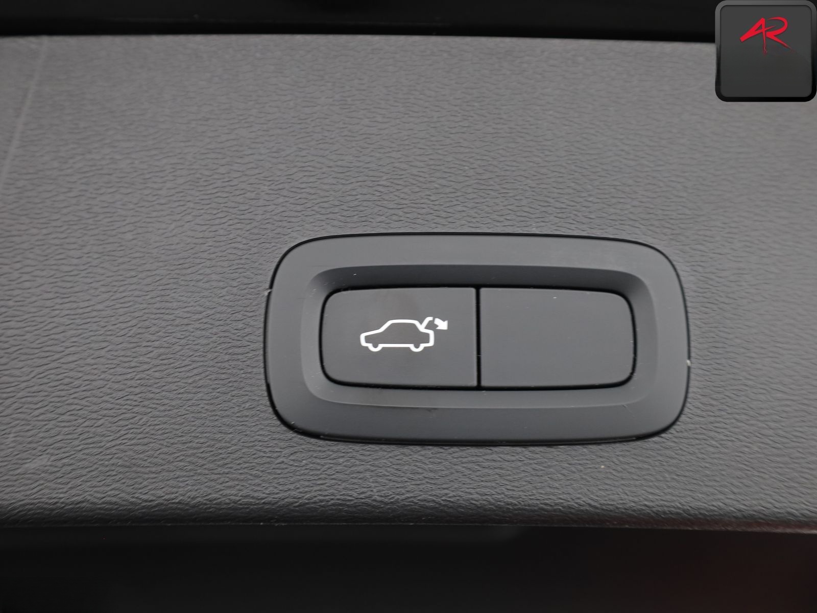 Volvo XC 40 2.0 T4 AWD PANORAMA,SPURHALTE,CARPLAY,LED foto 20