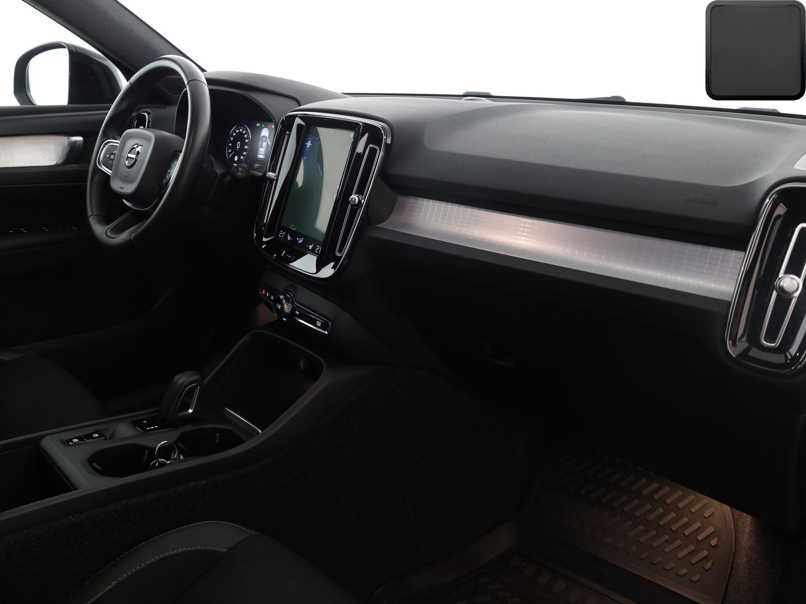 Volvo XC 40 2.0 T4 AWD PANORAMA,SPURHALTE,CARPLAY,LED foto 10