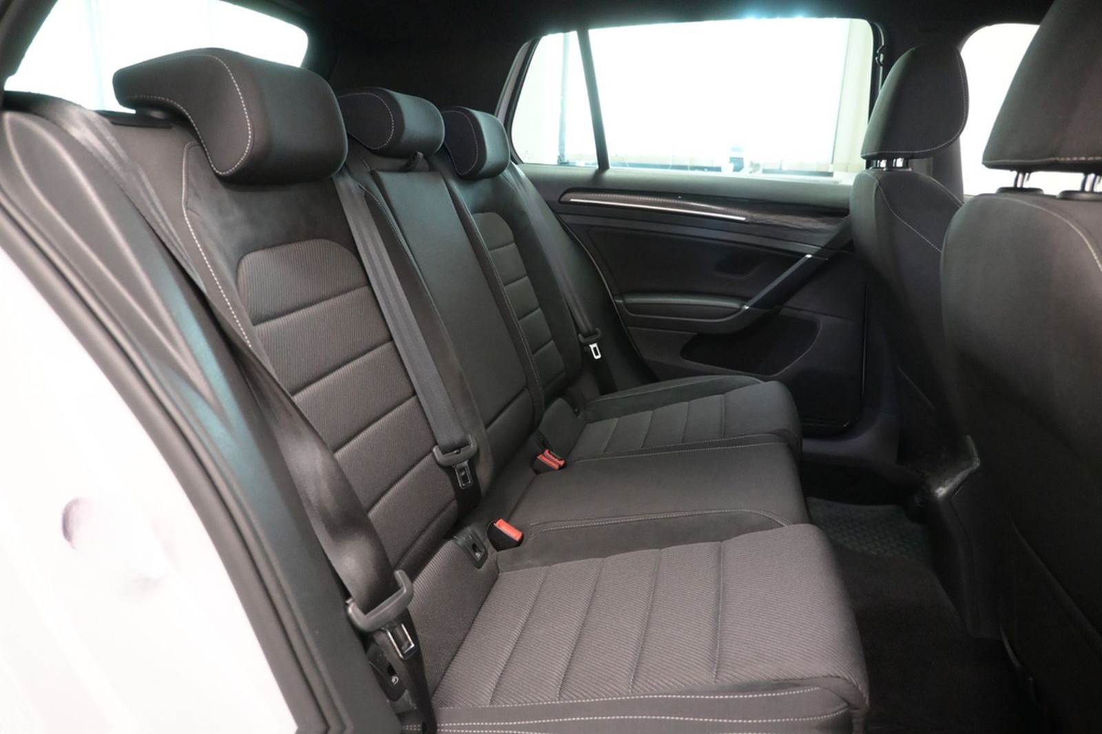 Volkswagen Golf R 4Motion *VIRTUAL *ACC *SHZ *KEYLESS *PDC foto 17