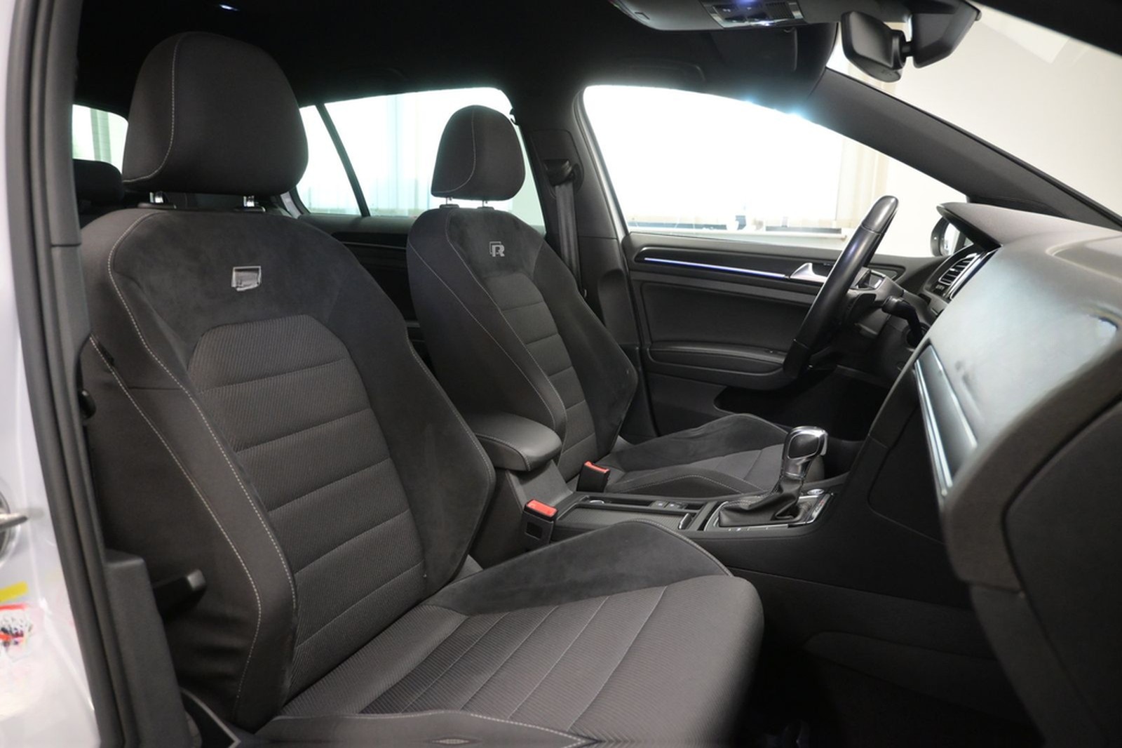 Volkswagen Golf R 4Motion *VIRTUAL *ACC *SHZ *KEYLESS *PDC foto 18